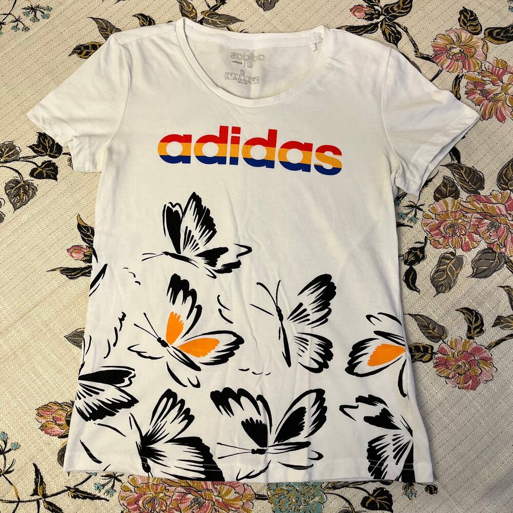Women’s Adidas X Farm Rio Butterfly Rainbow Graphic T-Shirt Small - Picture 3 of 9